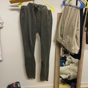 Men’s joggers